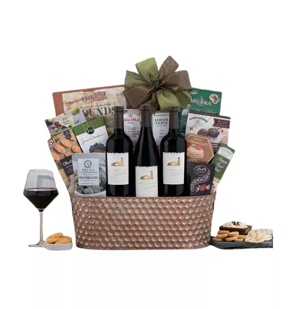 Napa Valley Wine Delight Basket