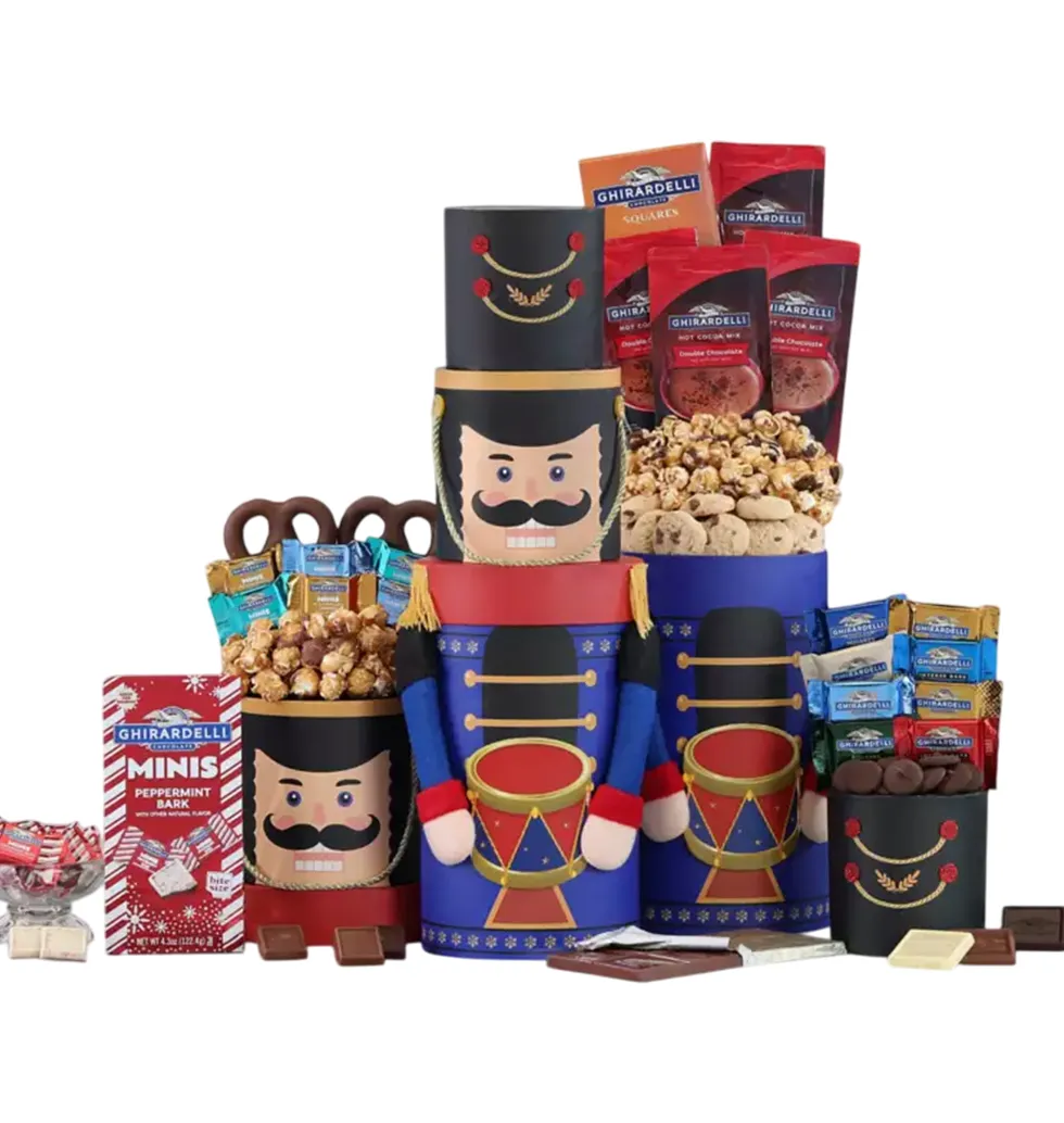 Ghirardelli Cocoa & Snack Indulgence Combo